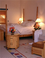 Green Valley Spa and Coyote Inn - Guest Room
